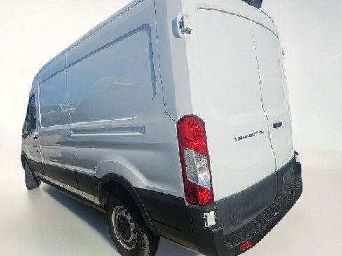 Used 2021 Ford Transit 250 Medium Roof RWD image 4