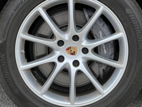 Certified 2024 Porsche Cayenne Coupe AWD/4WD image 15