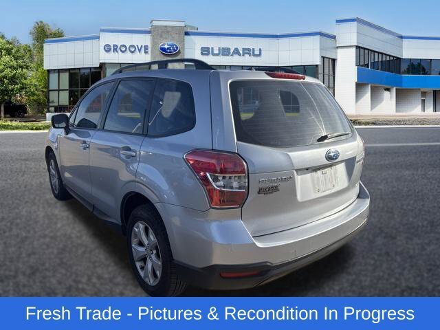Used 2015 Subaru Forester 2.5i w/ Alloy Wheel Package AWD/4WD image 3