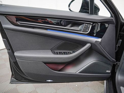 New 2026 Porsche Panamera image 25