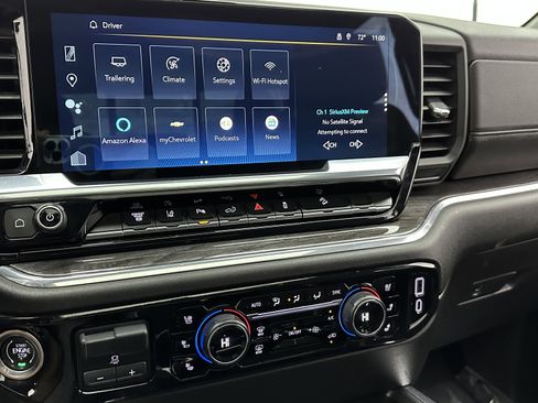 Used 2024 Chevrolet Silverado 2500 LTZ w/ LTZ Convenience Package image 21