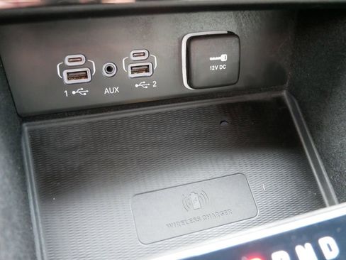 Used 2021 Jeep Grand Cherokee L Laredo image 20