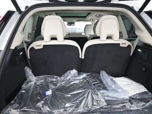 New 2026 Volvo XC90 B6 Ultra image 29
