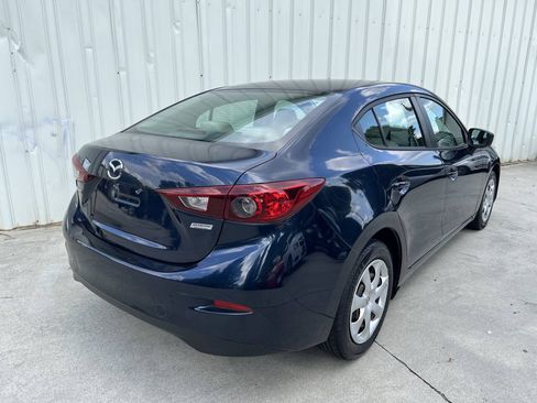 Used 2017 MAZDA MAZDA3 Sport FWD image 3