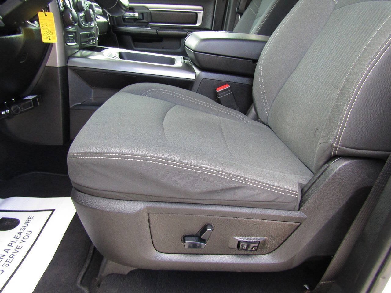 Used 2021 RAM 1500 Warlock AWD/4WD image 16