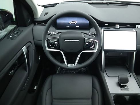 Used 2025 Land Rover Discovery Sport S image 11