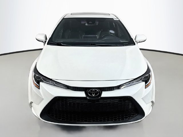 Used 2020 Toyota Corolla XSE FWD image 2
