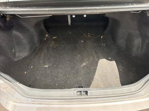 Used 2015 Toyota Camry SE FWD image 19