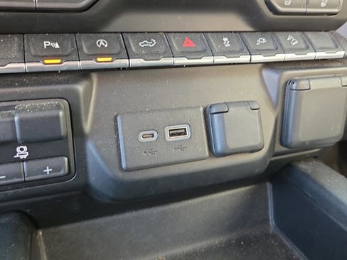 Used 2020 Chevrolet Silverado 1500 LT Trail Boss image 20