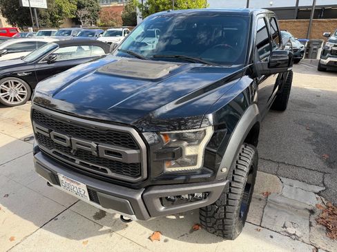Used 2017 Ford F150 Raptor w/ Equipment Group 802A Luxury image 13