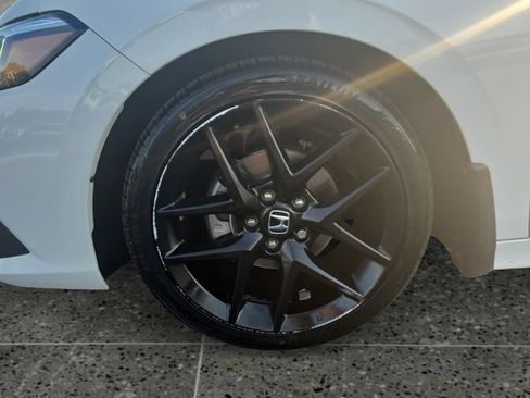 Used 2023 Honda Civic Sport image 16
