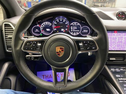 Used 2019 Porsche Cayenne AWD/4WD image 24