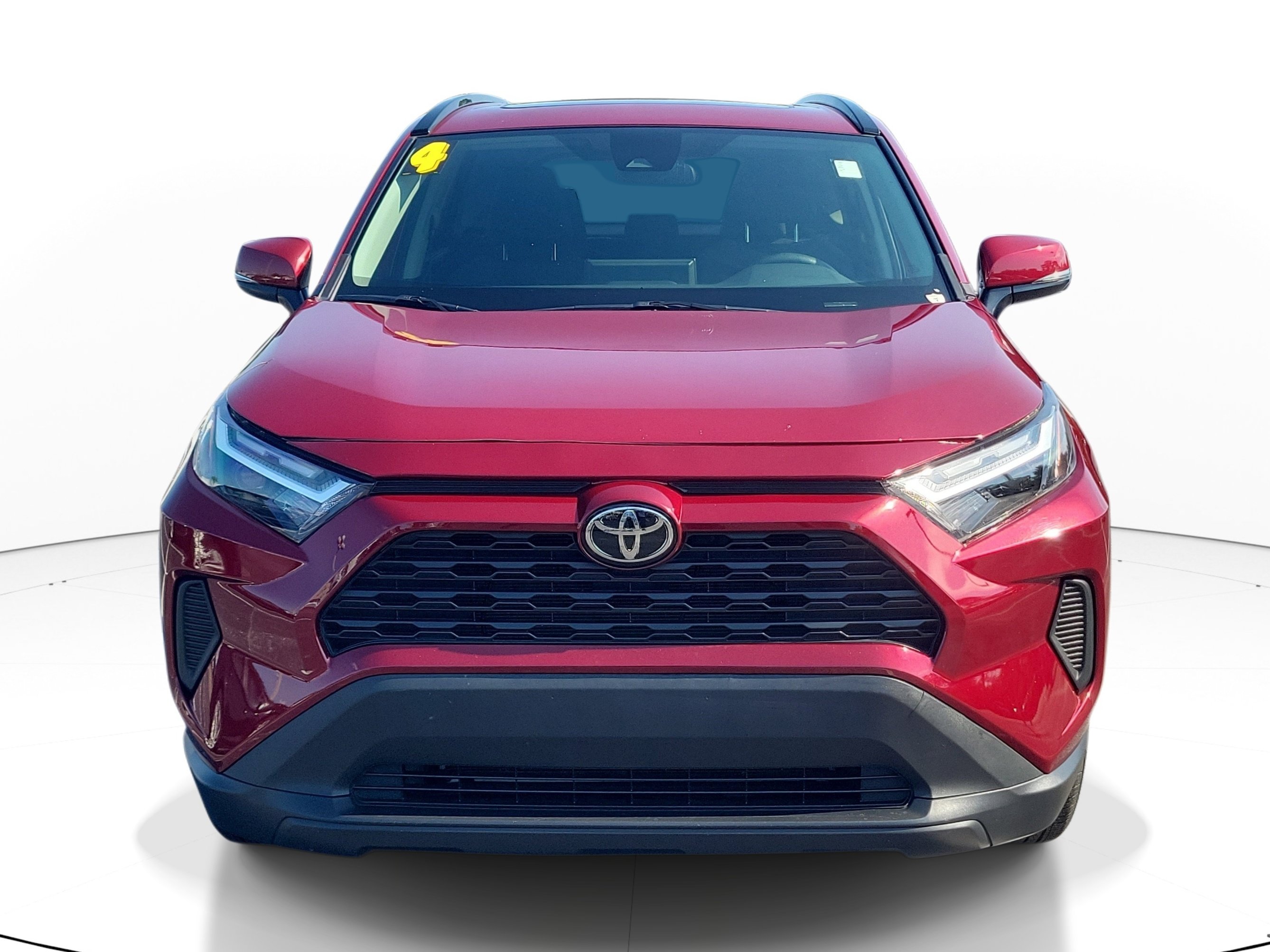 Used 2024 Toyota RAV4 XLE w/ Convenience Package FWD image 2
