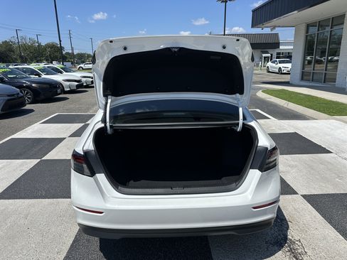 Used 2025 Honda Accord SE image 5