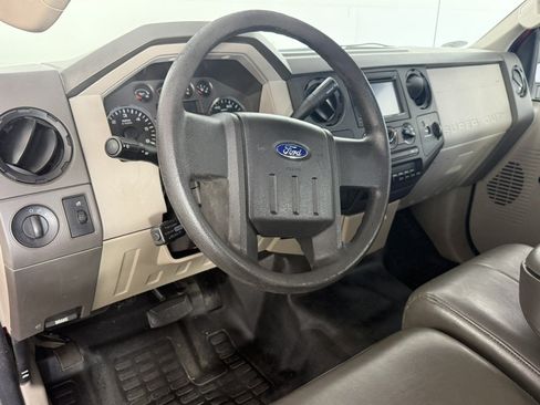 Used 2010 Ford F250 XL RWD image 15