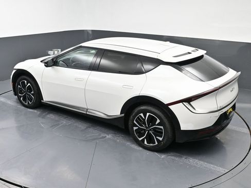 Used 2022 Kia EV6 Wind image 43