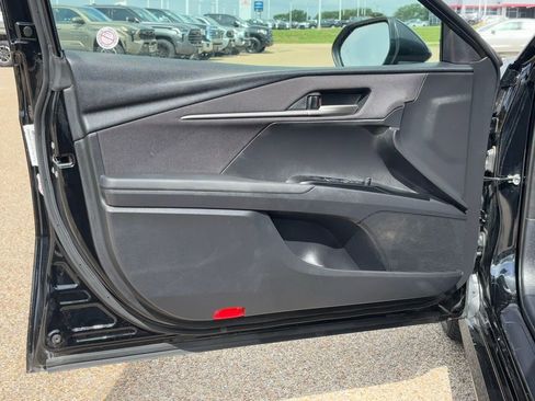 Used 2025 Toyota Camry LE FWD image 25