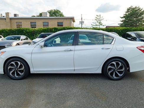 Used 2016 Honda Accord EX image 4
