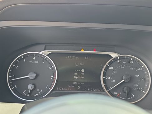 Used 2024 Nissan Pathfinder S FWD image 27