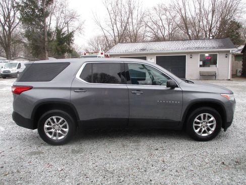 Used 2020 Chevrolet Traverse LS image 6