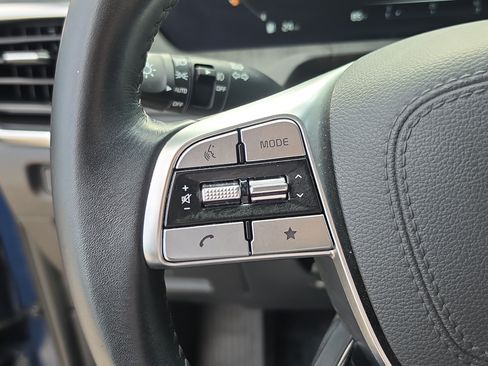 Used 2024 Kia Telluride SX w/ Towing Package FWD image 31