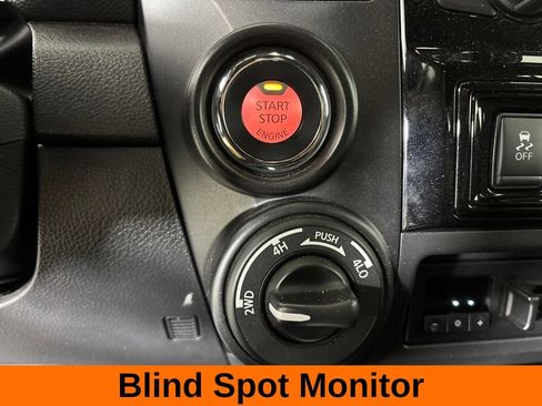 Used 2020 Nissan Titan PRO-4X w/ Pro-4x Convenience Package AWD/4WD image 21