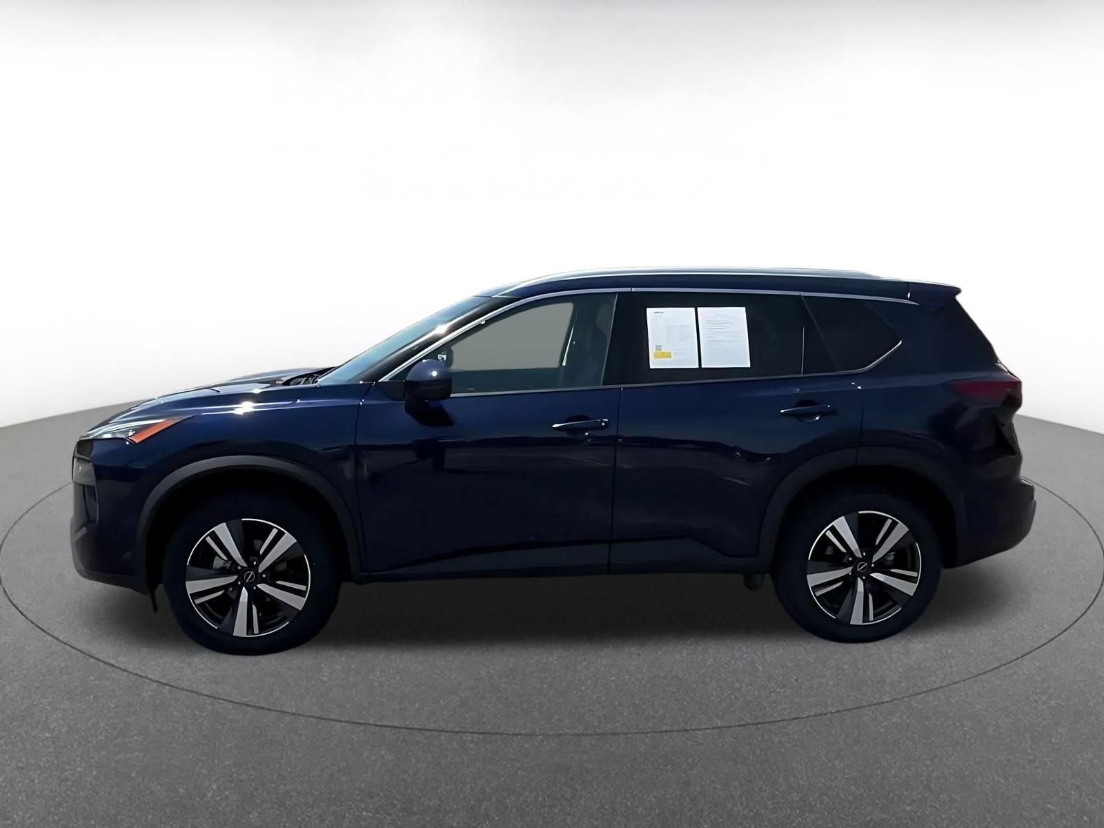 Used 2026 Nissan Rogue SL FWD image 8