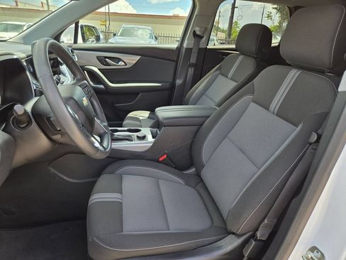 Used 2025 Chevrolet Blazer LT FWD image 20