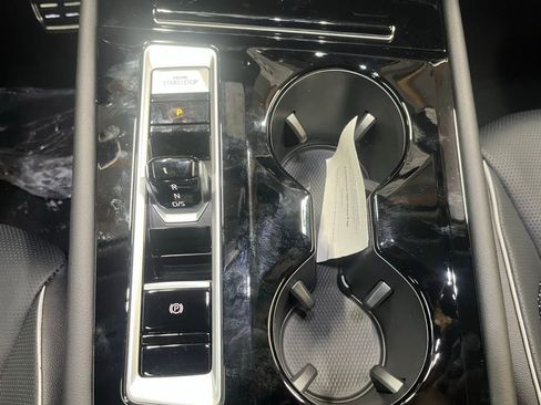 New 2026 Volkswagen Atlas SEL Premium R-Line image 14