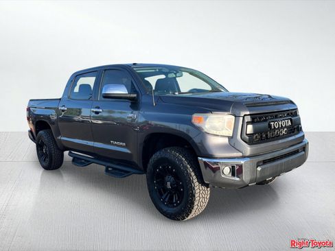 Used 2017 Toyota Tundra Limited w/ Limited Premium Package AWD/4WD image 8