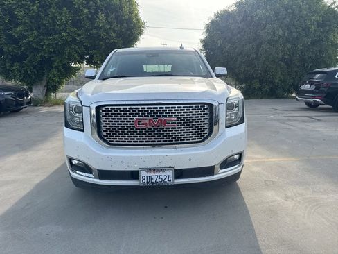 Used 2017 GMC Yukon Denali w/ Open Road Package image 9
