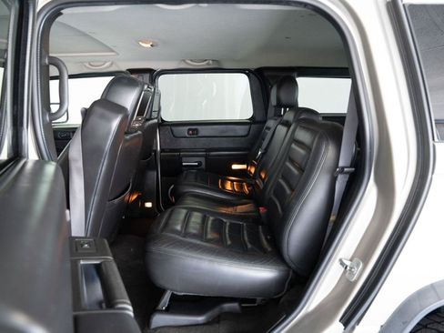 Used 2005 HUMMER H2 w/ Preferred Equipment Group AWD/4WD image 12
