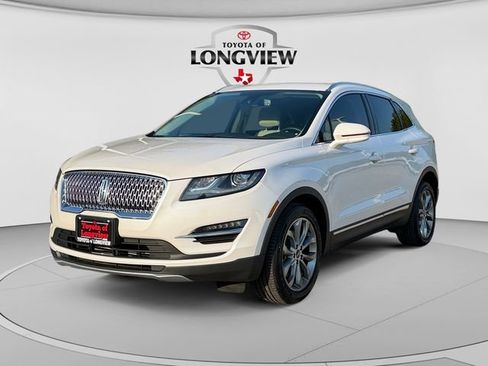 Used 2019 Lincoln MKC Select w/ Select Plus Package FWD image 1