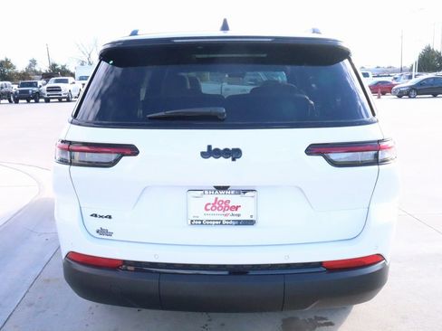 New 2025 Jeep Grand Cherokee L Limited image 25