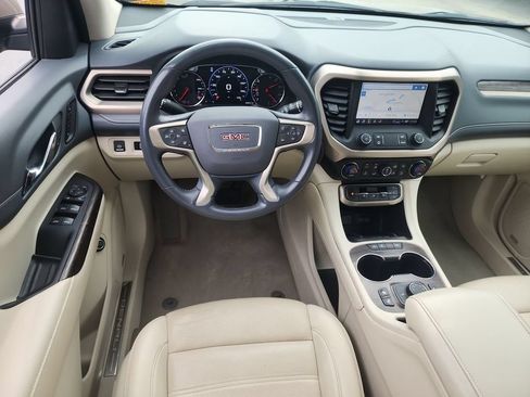 Certified 2022 GMC Acadia Denali w/ Denali Technology Package AWD/4WD image 10