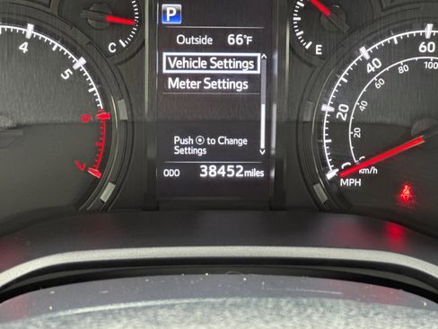 Certified 2024 Toyota 4Runner SR5 AWD/4WD image 21