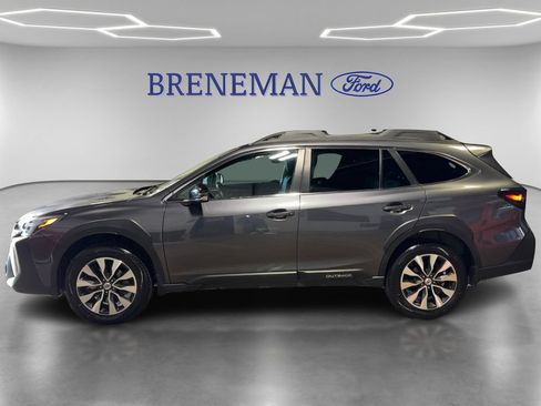 Used 2025 Subaru Outback Limited XT AWD/4WD image 10
