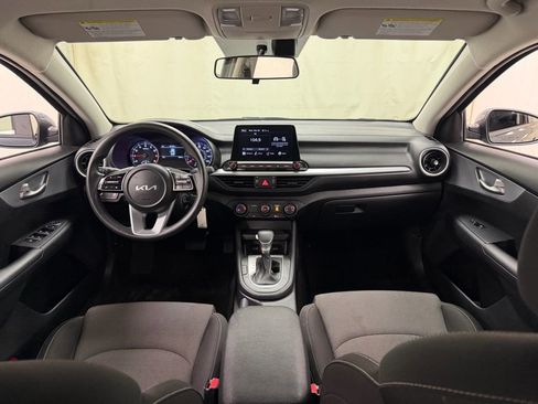 Used 2023 Kia Forte LXS w/ LXS Technology Package image 21