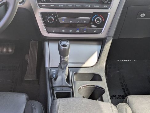 Used 2017 Hyundai Sonata Sport w/ Value Edition Package 02 image 7