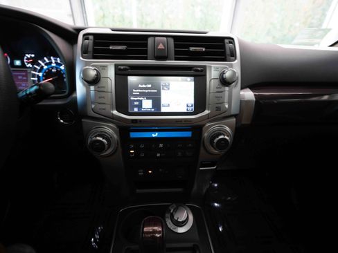 Used 2019 Toyota 4Runner Limited image 17