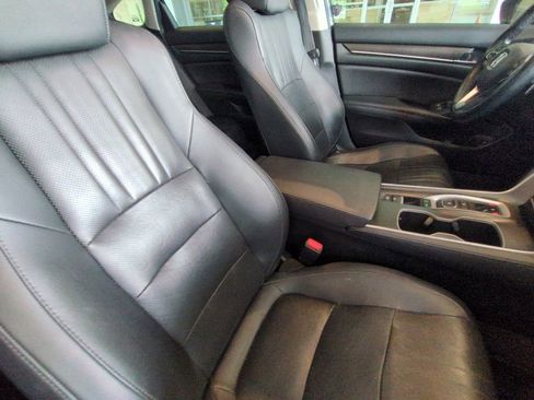 Used 2021 Honda Accord Touring image 24