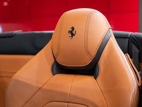 Certified 2017 Ferrari California T RWD image 6