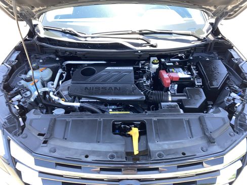 Used 2024 Nissan Rogue SV AWD/4WD image 23
