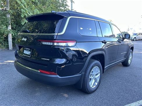 New 2025 Jeep Grand Cherokee L Laredo w/ Luxury Tech Group I AWD/4WD image 8