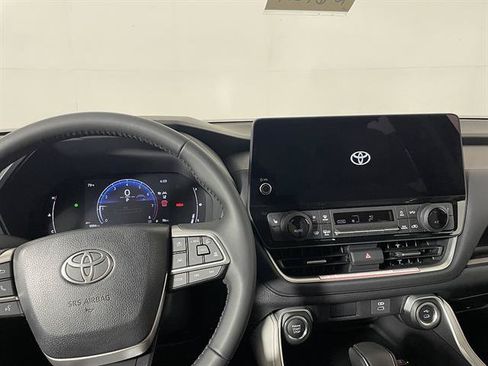 New 2026 Toyota Grand Highlander AWD image 16