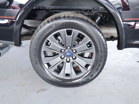 Used 2016 Ford F150 Lariat w/ Equipment Group 502A Luxury RWD image 5