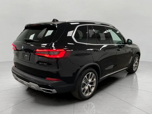 Certified 2022 BMW X5 xDrive40i w/ Premium Package image 3