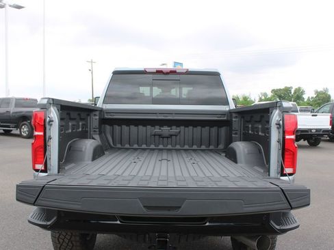 New 2026 Chevrolet Silverado 2500 ZR2 w/ LPO, Dark Essentials Package AWD/4WD image 16