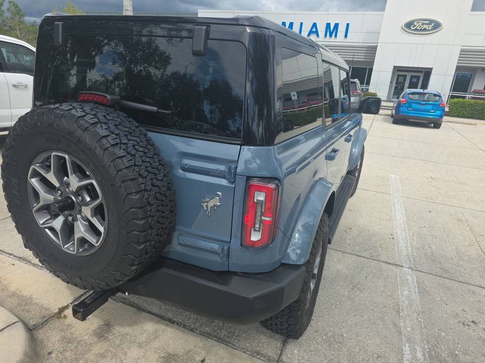 Used 2025 Ford Bronco Outer Banks AWD/4WD image 5