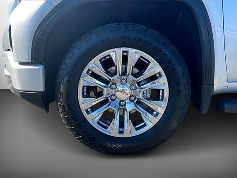 Used 2022 GMC Sierra 1500 Denali image 8